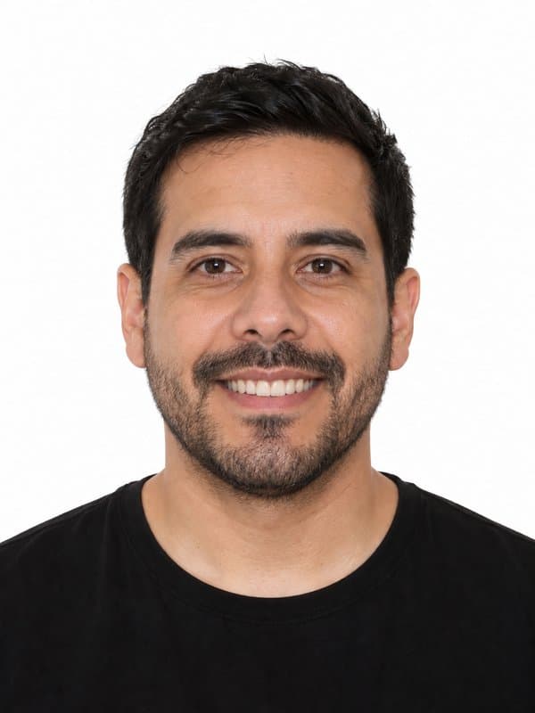 Sonriendo o boca abierta